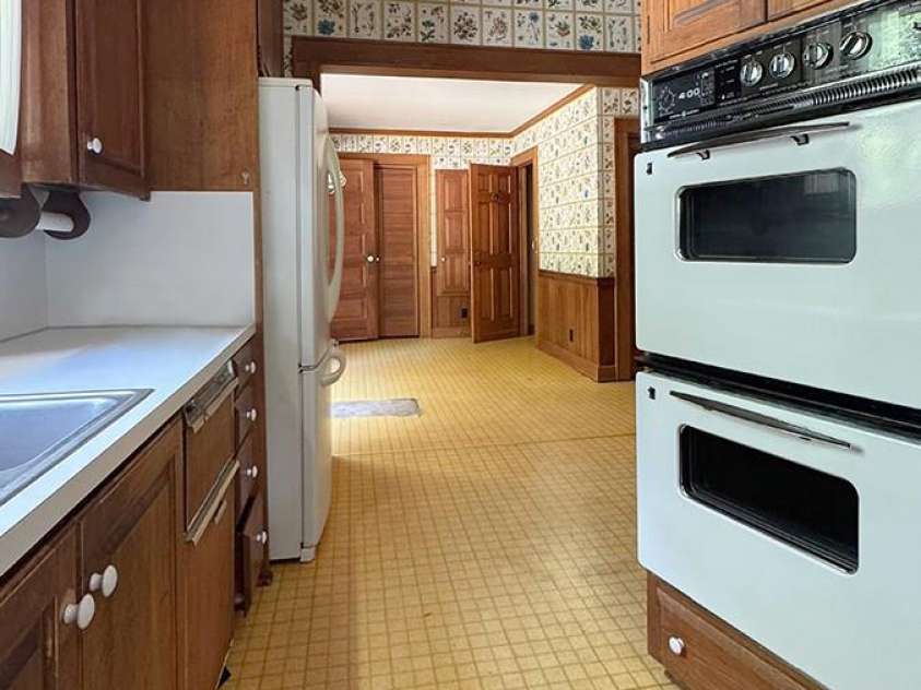 842 Aspen Street, Lincolnton, NC 28092.  MLS# CAR4415190, YatesRealty ID 46105. 