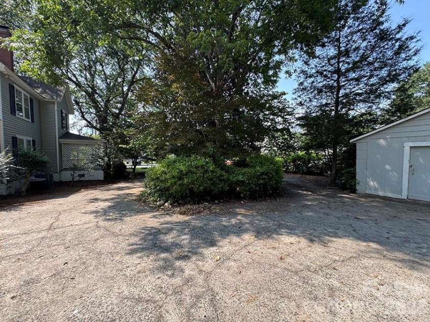 842 Aspen Street, Lincolnton, NC 28092.  MLS# CAR4415190, YatesRealty ID 46105. 