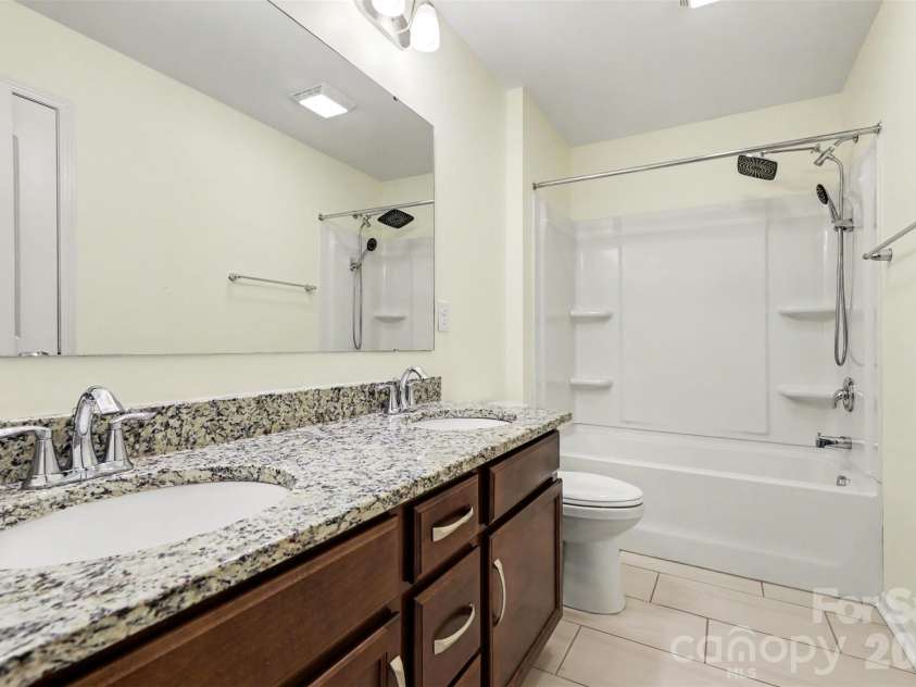 3024 Pinehills Way, Mount Holly, NC 28120.  MLS# CAR4417046, YatesRealty ID 46109. 
