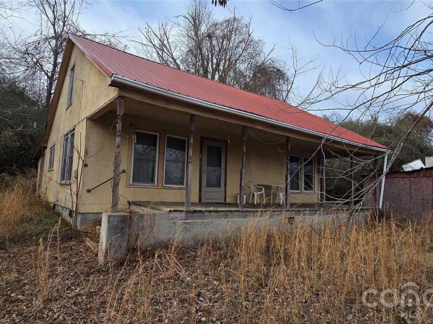 117 Greenvalley Place, Lenoir, NC 28645.  MLS# CAR4334391, YatesRealty ID 4611. 