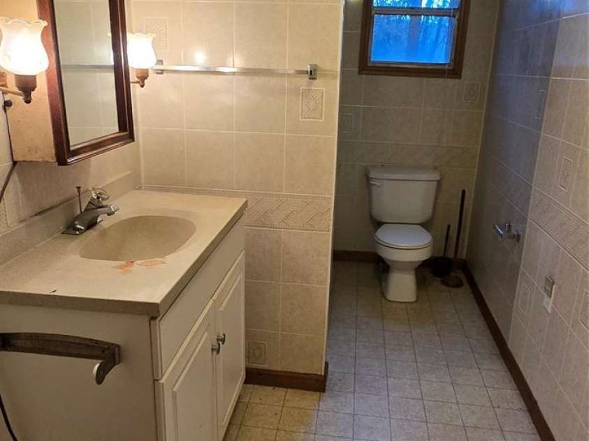 117 Greenvalley Place, Lenoir, NC 28645.  MLS# CAR4334391, YatesRealty ID 4611. 