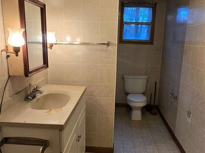 117 Greenvalley Place, Lenoir, NC 28645.  MLS# CAR4334391, YatesRealty ID 4611. 