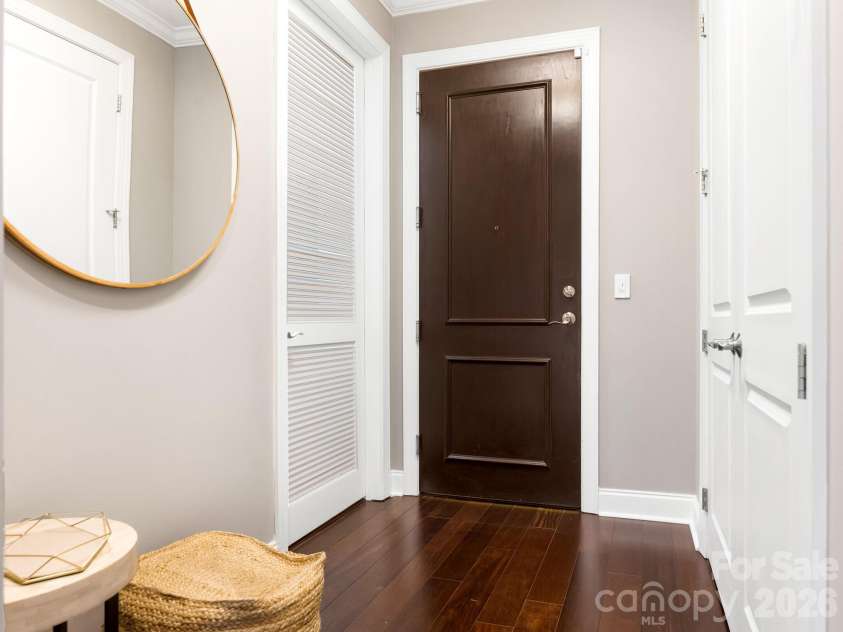 230 Tryon Street, Charlotte, NC 28202.  MLS# CAR4357649, YatesRealty ID 4611. 