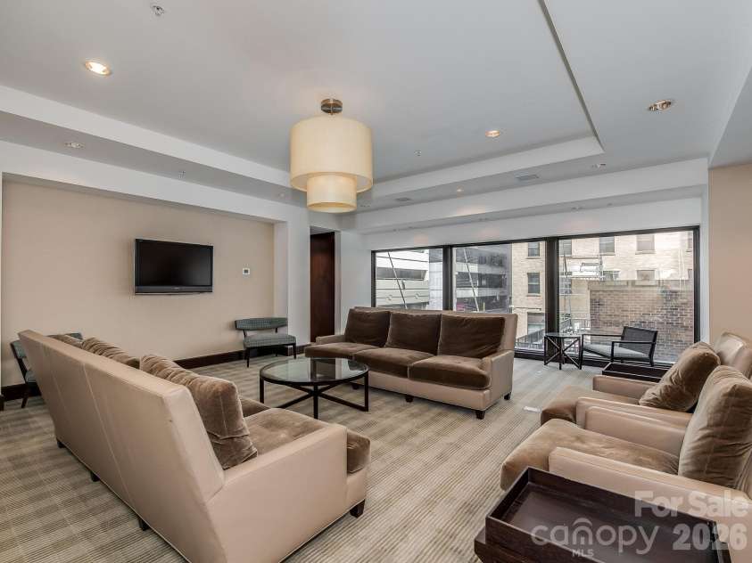 230 Tryon Street, Charlotte, NC 28202.  MLS# CAR4357649, YatesRealty ID 4611. 