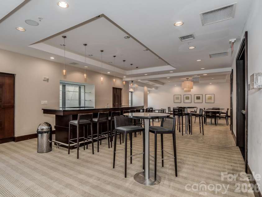 230 Tryon Street, Charlotte, NC 28202.  MLS# CAR4357649, YatesRealty ID 4611. 