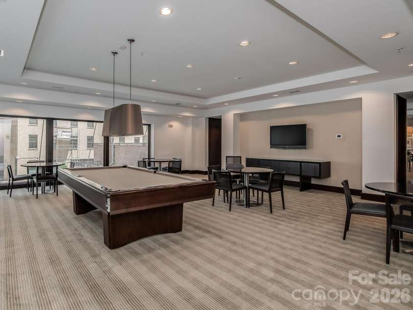 230 Tryon Street, Charlotte, NC 28202.  MLS# CAR4357649, YatesRealty ID 4611. 