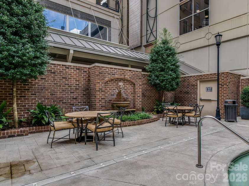 230 Tryon Street, Charlotte, NC 28202.  MLS# CAR4357649, YatesRealty ID 4611. 