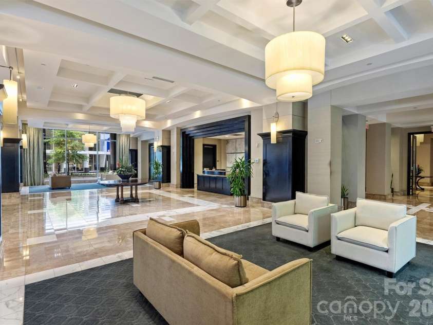 230 Tryon Street, Charlotte, NC 28202.  MLS# CAR4434132, YatesRealty ID 4611. 