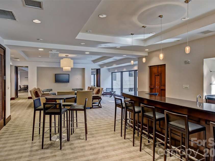 230 Tryon Street, Charlotte, NC 28202.  MLS# CAR4434132, YatesRealty ID 4611. 