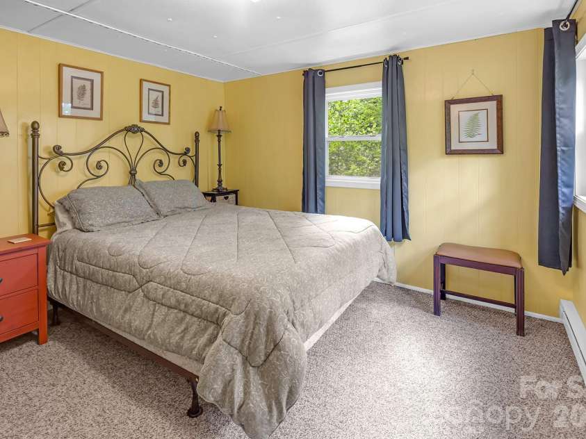 175 Elmwood Drive, Troy, NC 27371.  MLS# CAR4393743, YatesRealty ID 46110. 