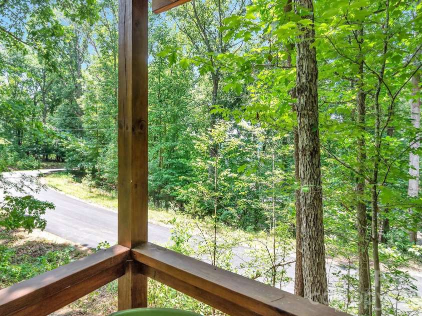 175 Elmwood Drive, Troy, NC 27371.  MLS# CAR4393743, YatesRealty ID 46110. 