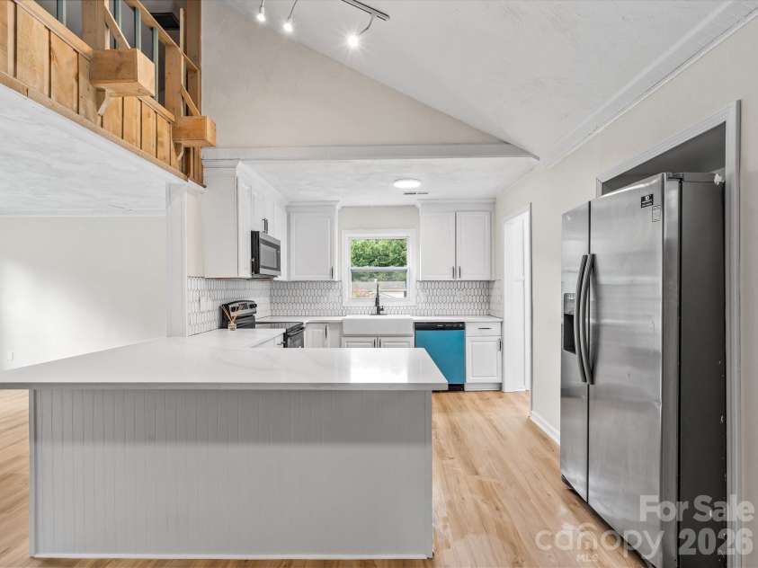 5312 Larewood Drive, Charlotte, NC 28215.  MLS# CAR4411414, YatesRealty ID 46112. 