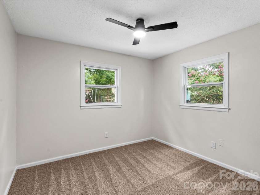 5312 Larewood Drive, Charlotte, NC 28215.  MLS# CAR4411414, YatesRealty ID 46112. 