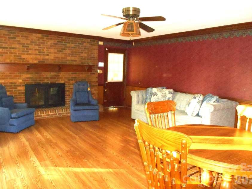 830 Salem Church Road, Lincolnton, NC 28092.  MLS# CAR4416779, YatesRealty ID 46118. Den