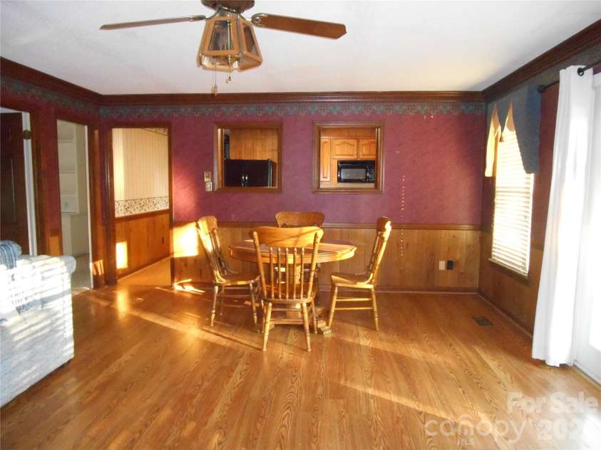 830 Salem Church Road, Lincolnton, NC 28092.  MLS# CAR4416779, YatesRealty ID 46118. Dining Area