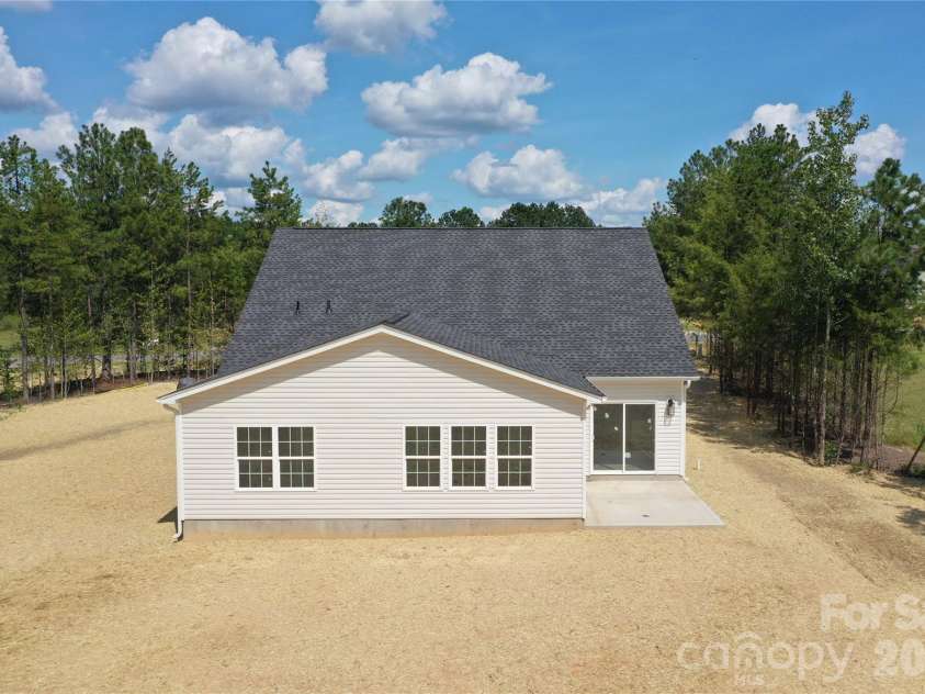 3111 Meadowcrest Drive, Clover, SC 29710.  MLS# CAR4415987, YatesRealty ID 46119. 