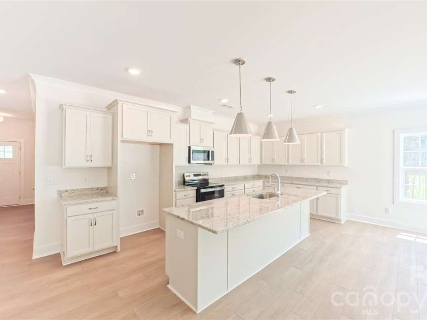 3111 Meadowcrest Drive, Clover, SC 29710.  MLS# CAR4415987, YatesRealty ID 46119. 