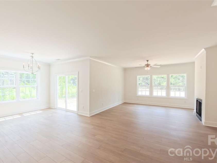 3111 Meadowcrest Drive, Clover, SC 29710.  MLS# CAR4415987, YatesRealty ID 46119. 