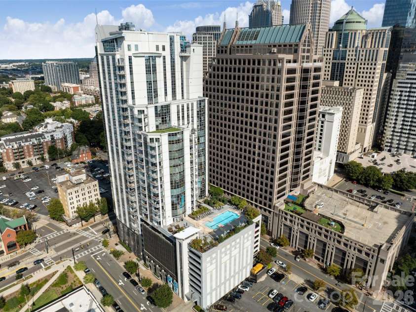 333 Trade Street, Charlotte, NC 28202.  MLS# CAR4298406, YatesRealty ID 4612. 