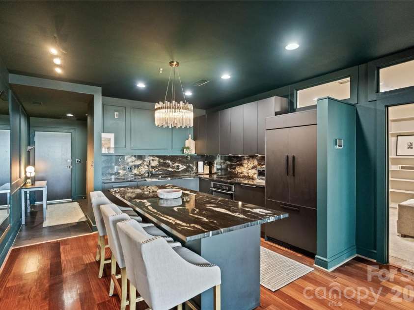 333 Trade Street, Charlotte, NC 28202.  MLS# CAR4298406, YatesRealty ID 4612. 