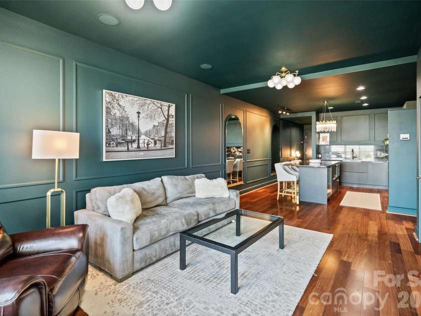 333 Trade Street, Charlotte, NC 28202.  MLS# CAR4298406, YatesRealty ID 4612. 