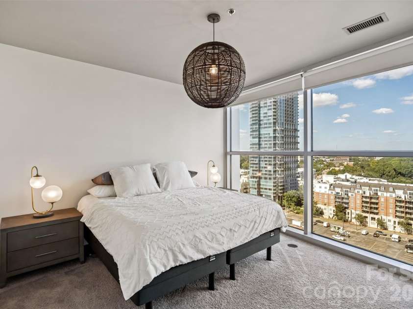 333 Trade Street, Charlotte, NC 28202.  MLS# CAR4298406, YatesRealty ID 4612. 