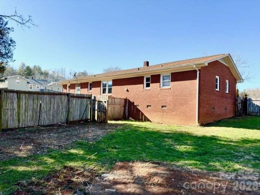 5376 Rhoney Road, Connelly Springs, NC 28612.  MLS# CAR4337293, YatesRealty ID 4612. 