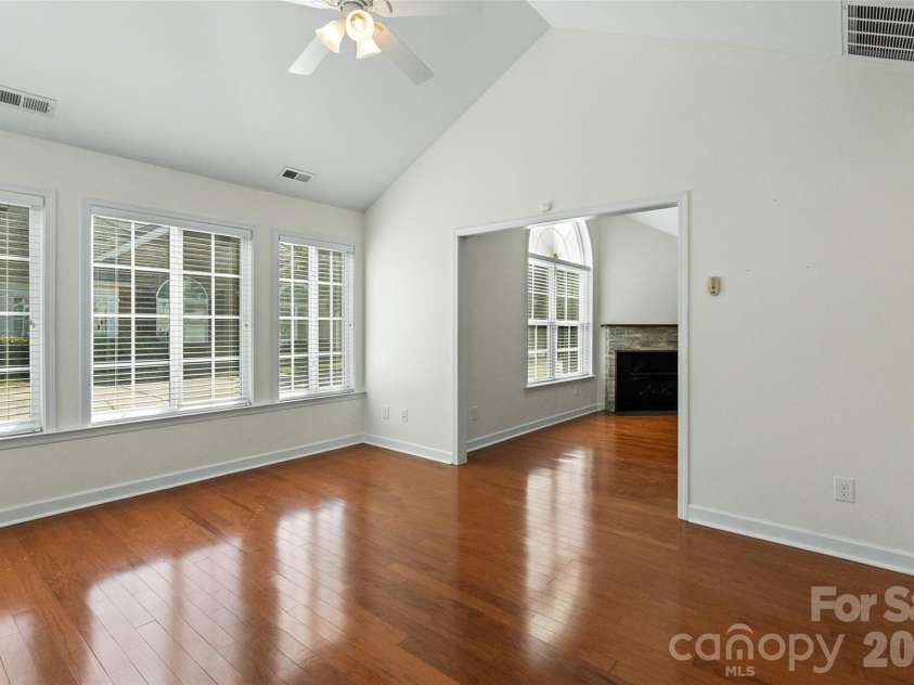 179 Lone Oak Circle, Rock Hill, SC 29732.  MLS# CAR4417183, YatesRealty ID 46120. 