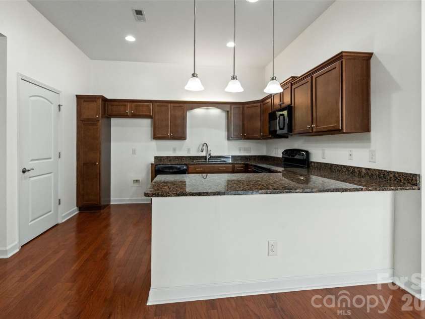 179 Lone Oak Circle, Rock Hill, SC 29732.  MLS# CAR4417183, YatesRealty ID 46120. 