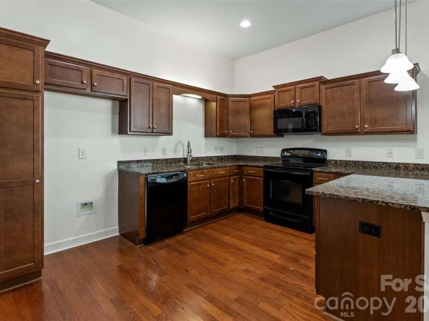 179 Lone Oak Circle, Rock Hill, SC 29732.  MLS# CAR4417183, YatesRealty ID 46120. 