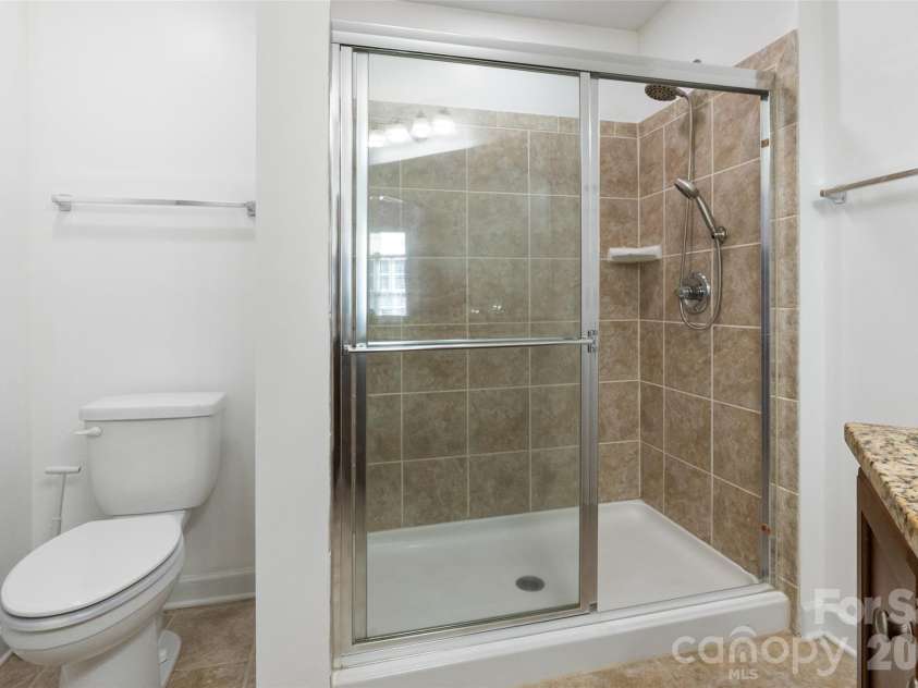179 Lone Oak Circle, Rock Hill, SC 29732.  MLS# CAR4417183, YatesRealty ID 46120. 