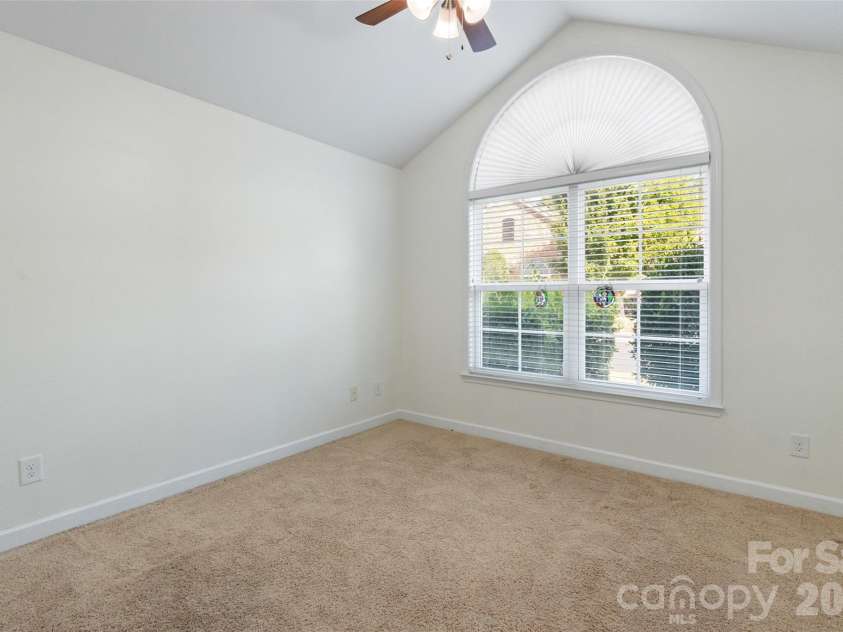179 Lone Oak Circle, Rock Hill, SC 29732.  MLS# CAR4417183, YatesRealty ID 46120. 