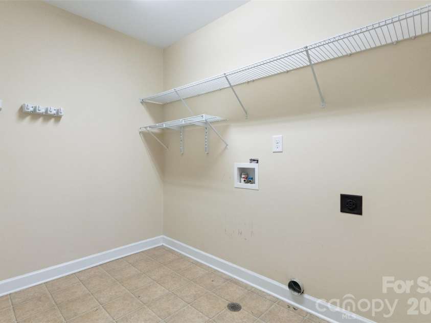 179 Lone Oak Circle, Rock Hill, SC 29732.  MLS# CAR4417183, YatesRealty ID 46120. 