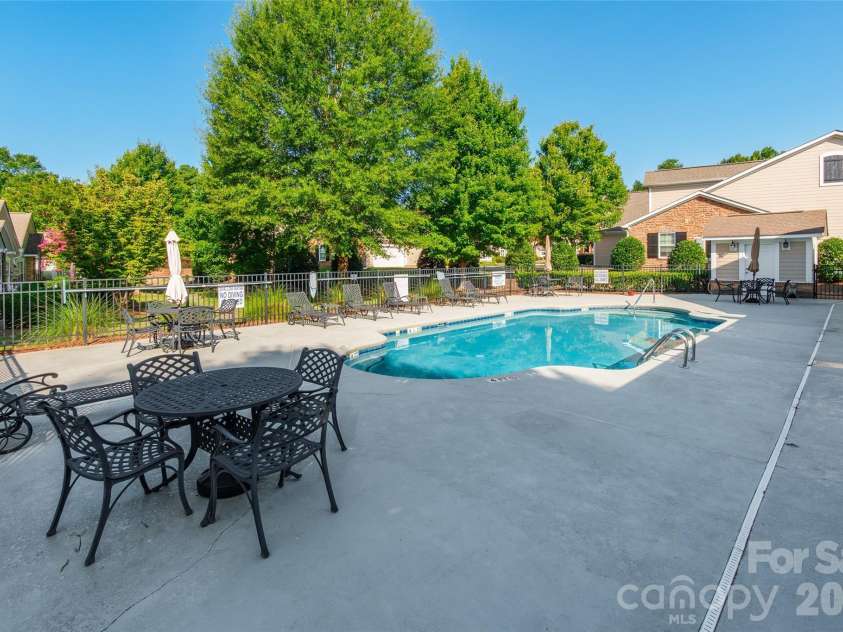 179 Lone Oak Circle, Rock Hill, SC 29732.  MLS# CAR4417183, YatesRealty ID 46120. 