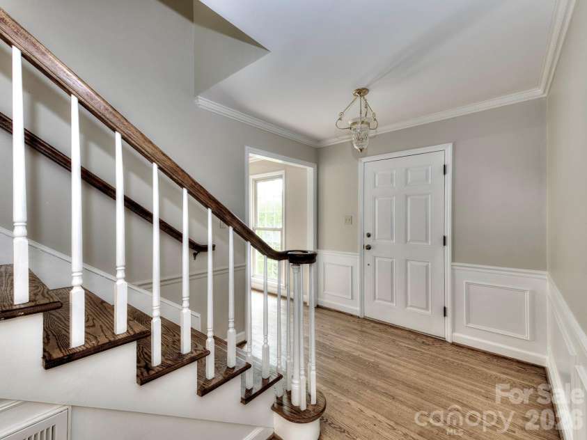 1401 Heatherloch Drive, Gastonia, NC 28054.  MLS# CAR4418870, YatesRealty ID 46121. 