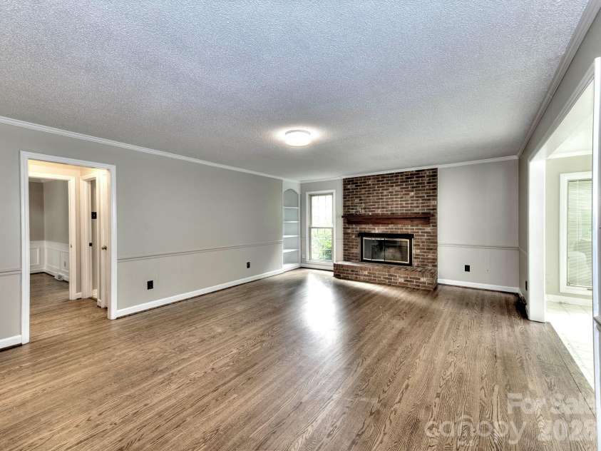 1401 Heatherloch Drive, Gastonia, NC 28054.  MLS# CAR4418870, YatesRealty ID 46121. 