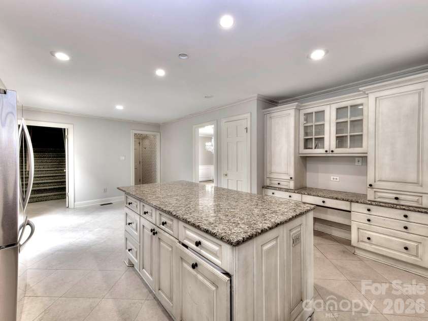 1401 Heatherloch Drive, Gastonia, NC 28054.  MLS# CAR4418870, YatesRealty ID 46121. 