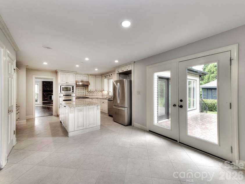 1401 Heatherloch Drive, Gastonia, NC 28054.  MLS# CAR4418870, YatesRealty ID 46121. 