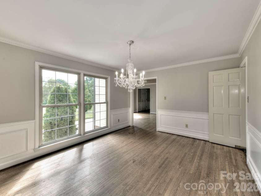1401 Heatherloch Drive, Gastonia, NC 28054.  MLS# CAR4418870, YatesRealty ID 46121. 