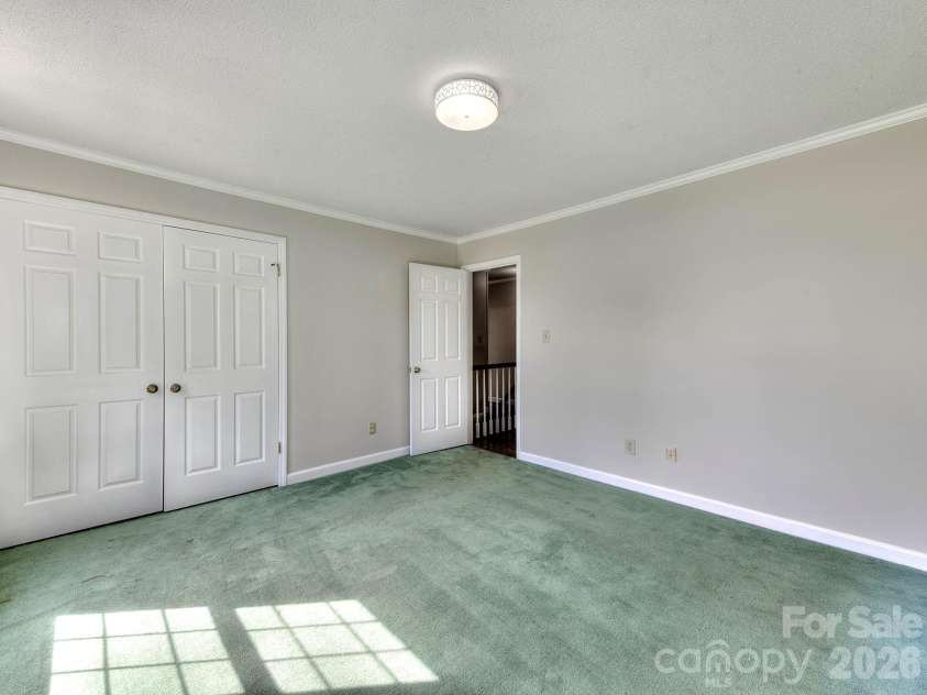 1401 Heatherloch Drive, Gastonia, NC 28054.  MLS# CAR4418870, YatesRealty ID 46121. 