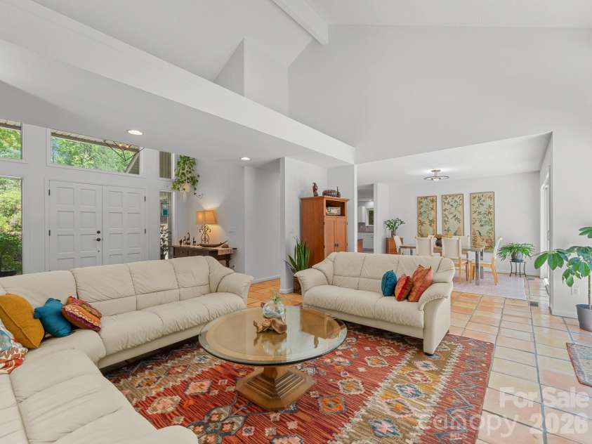 5 Jackson Grove, Landrum, SC 29356.  MLS# CAR4416972, YatesRealty ID 46122. Great Room and Foyer with Vaulted Ceiling
