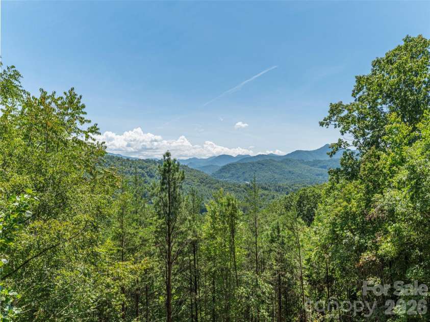 499 Match Point, Sylva, NC 28779.  MLS# CAR4417210, YatesRealty ID 46124. 