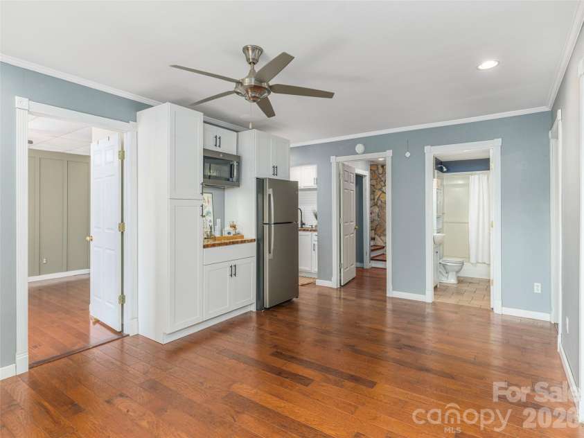 499 Match Point, Sylva, NC 28779.  MLS# CAR4417210, YatesRealty ID 46124. 