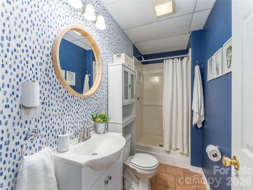 499 Match Point, Sylva, NC 28779.  MLS# CAR4417210, YatesRealty ID 46124. 