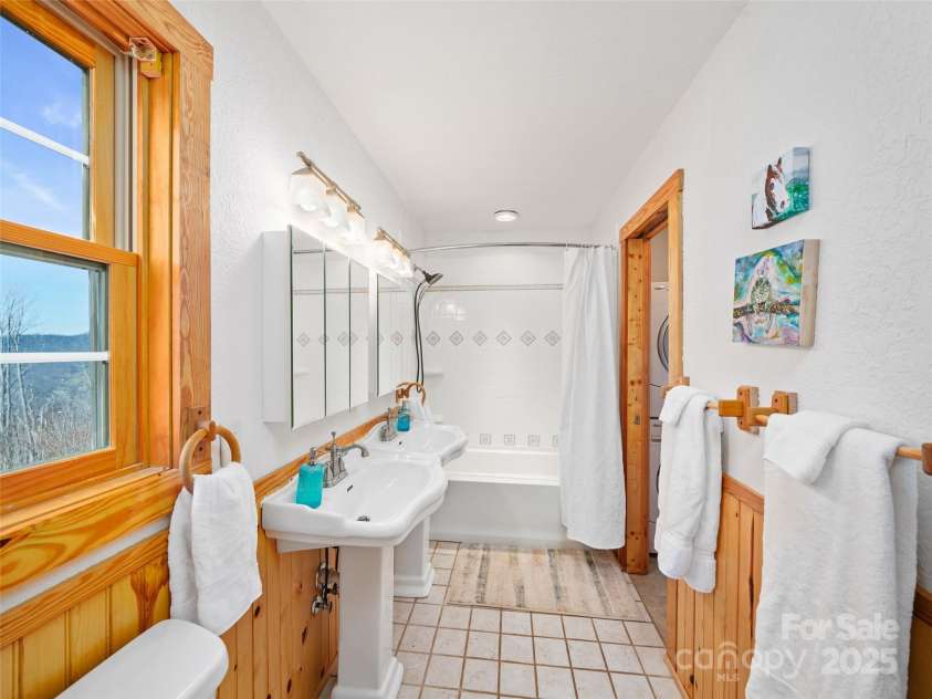 20 Claw Court, Bakersville, NC 28705.  MLS# CAR4240555, YatesRealty ID 4613. 