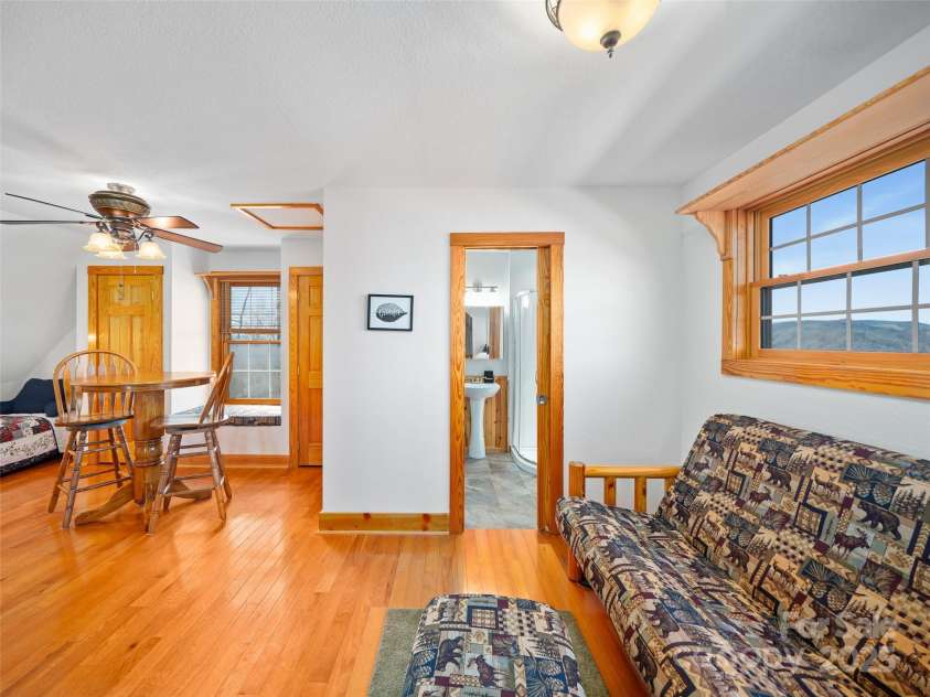 20 Claw Court, Bakersville, NC 28705.  MLS# CAR4240555, YatesRealty ID 4613. 