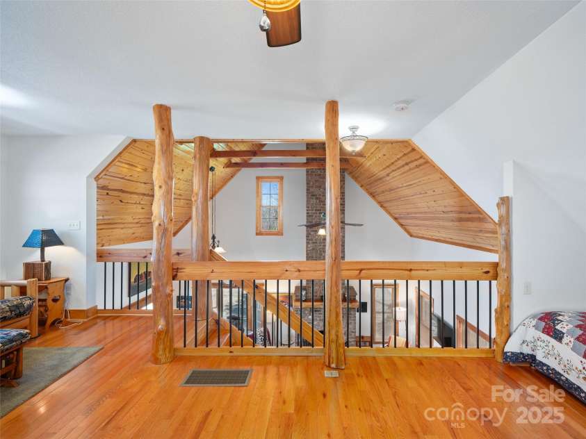 20 Claw Court, Bakersville, NC 28705.  MLS# CAR4240555, YatesRealty ID 4613. 