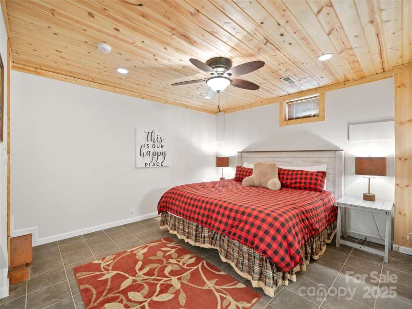 20 Claw Court, Bakersville, NC 28705.  MLS# CAR4240555, YatesRealty ID 4613. 