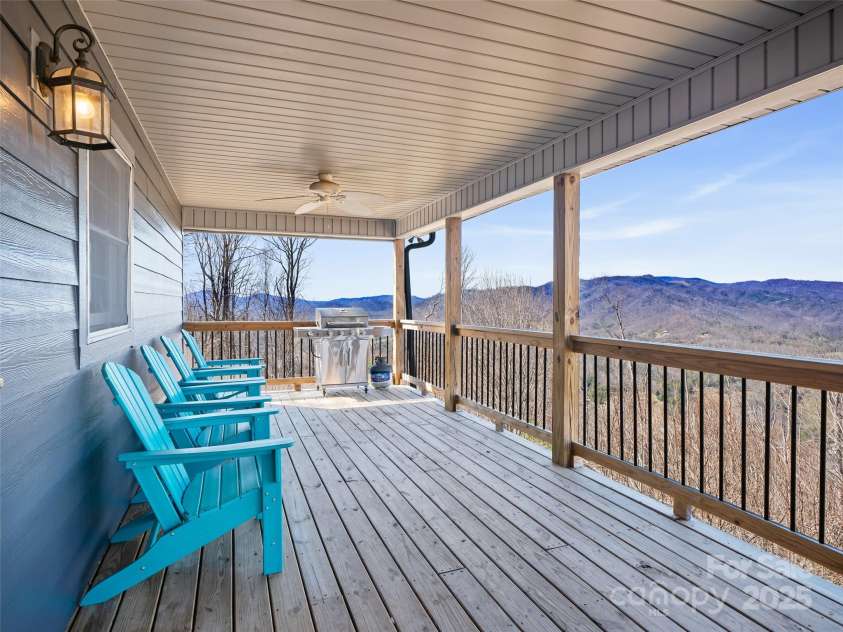 20 Claw Court, Bakersville, NC 28705.  MLS# CAR4240555, YatesRealty ID 4613. 