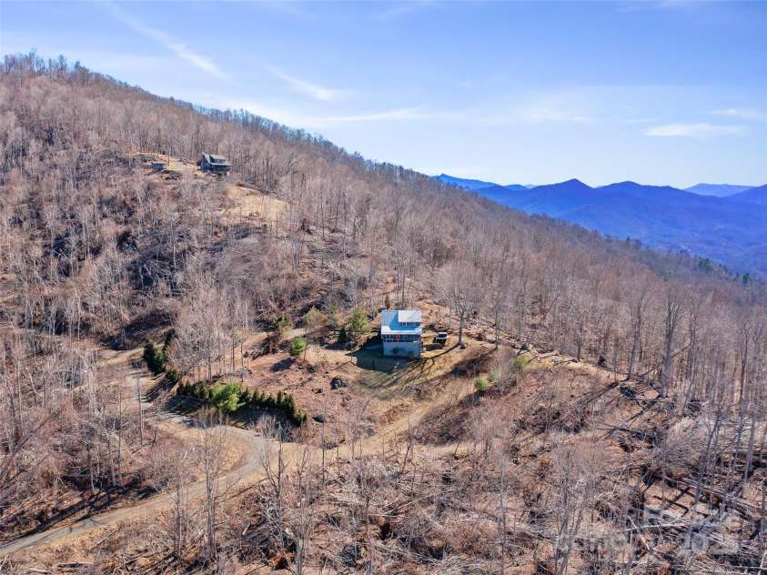 20 Claw Court, Bakersville, NC 28705.  MLS# CAR4240555, YatesRealty ID 4613. 